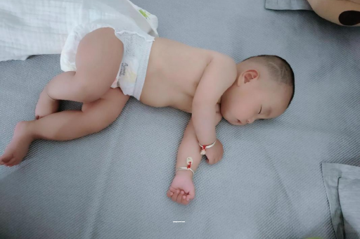 建湖宝宝拉肚子吃什么药
